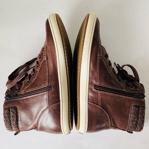 Taos Footwear Leather Respect Casual Mid Top Bootie sz 9 Casual Comfort Coastal - Picture 15 of 15